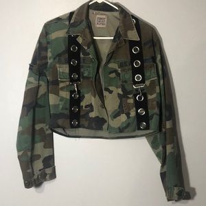 Furst of a kind crop camo jacket